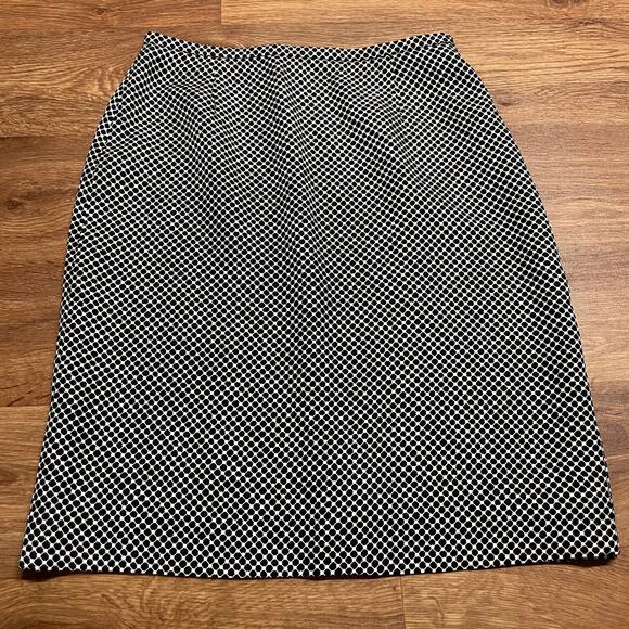 Ann Taylor Black White Patterned 100% Silk Pencil Skirt Womens Size 4 Career - Picture 1 of 10